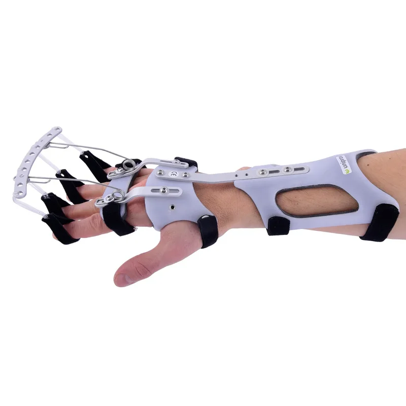 DAHO Handorthese Typ 2–1 am Arm – funktionelle Unterstützung für Fingerstreckung und verbesserte Greiffunktion im Alltag