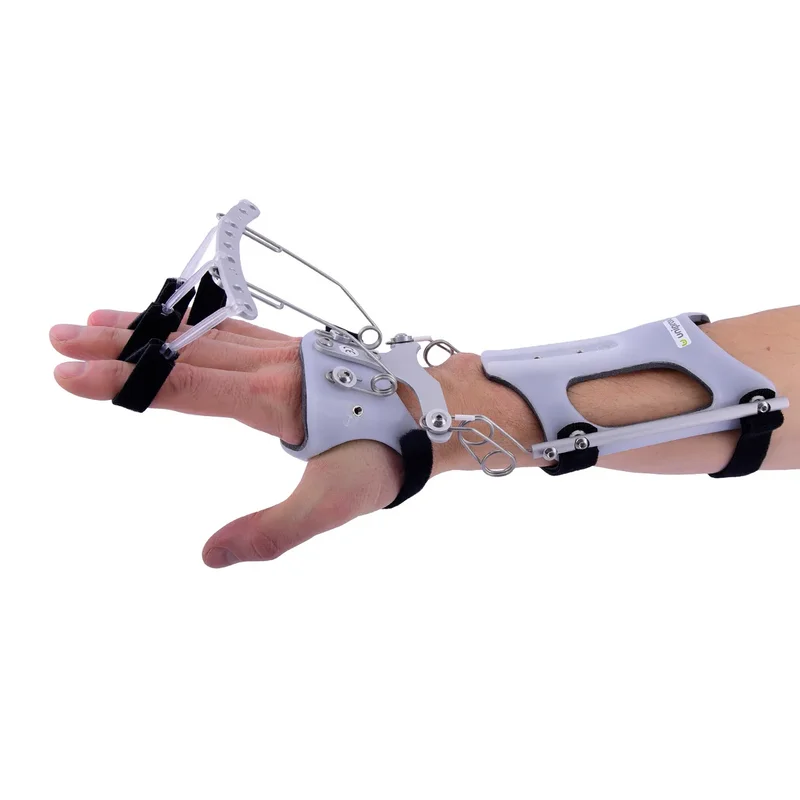 DAHO Handorthese Typ 2–3 am Arm – funktionelle Unterstützung für Fingerstreckung und Greiffunktion im Alltag