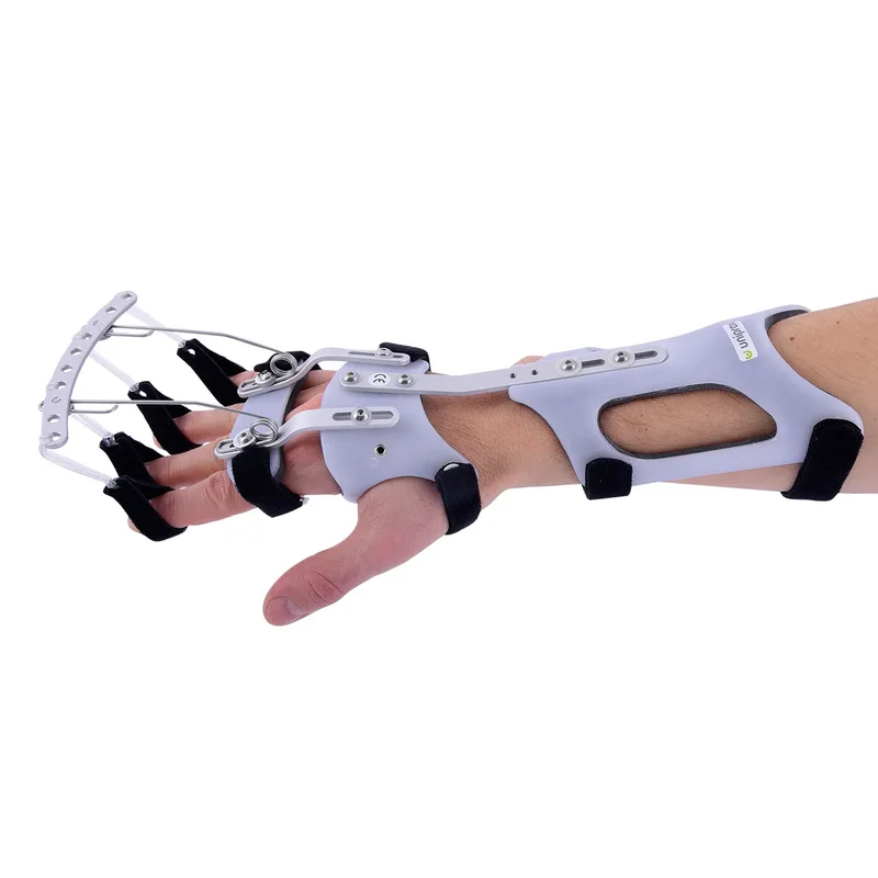 DAHO Handorthese Typ 1 am Arm – funktionelle Unterstützung für Fingerstreckung und verbesserte Greiffunktion im Alltag